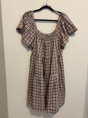 NWOT Old Navy Tiered Plaid Midi Dress in Beige and Brown